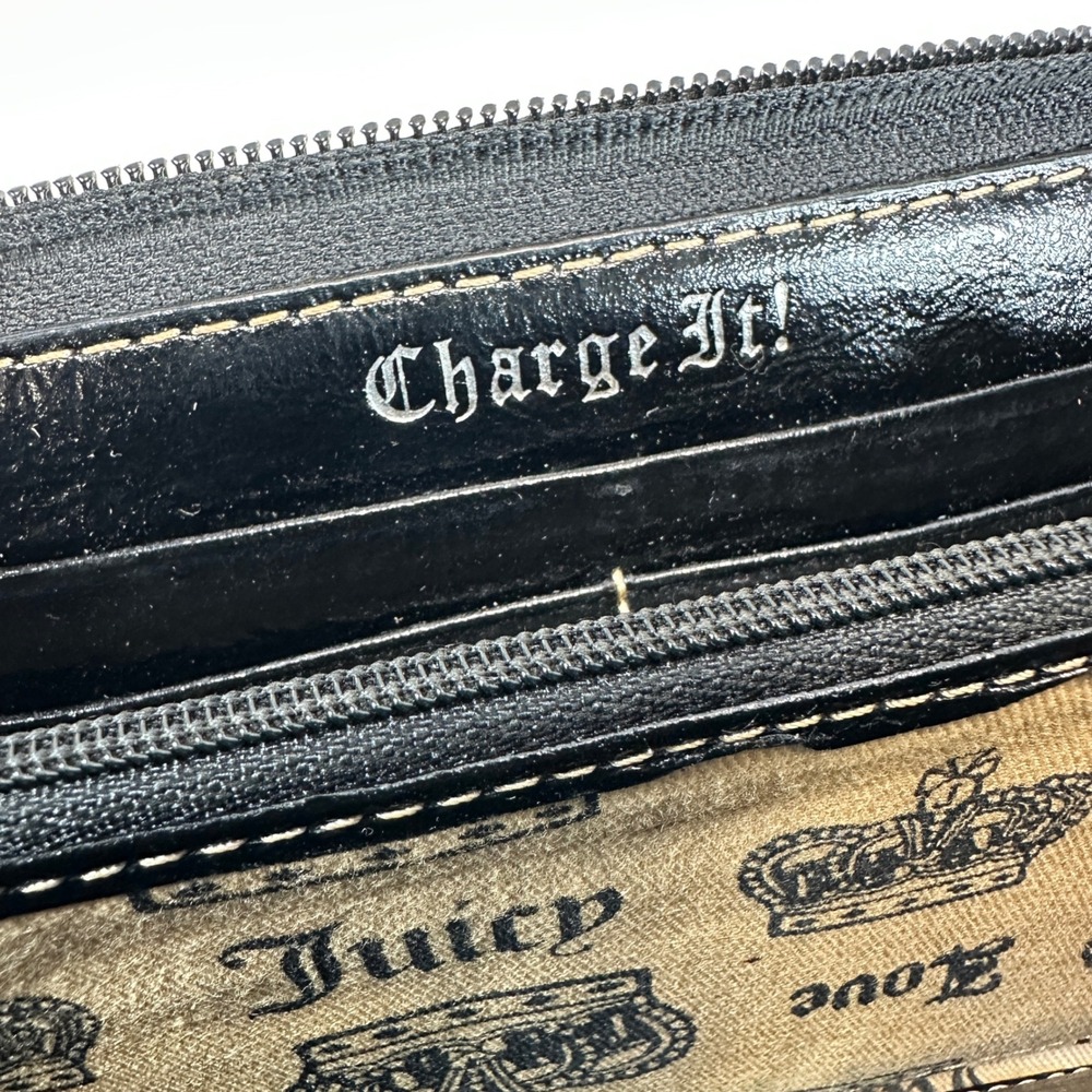 VTG Juicy Couture Brown Velour Strawberry Zip Around Wallet Y2K Embroidered Logo - Picture 4 of 9
